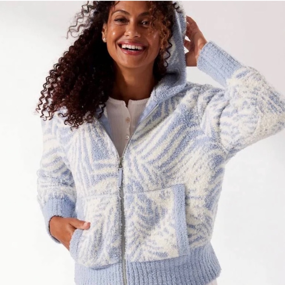 Tommy Bahama island soft Blue and White super soft Knit Hoodie